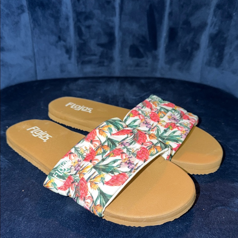 Flojos Vibrant Floral Jersey Knit Slides with Tan Sole Size 7